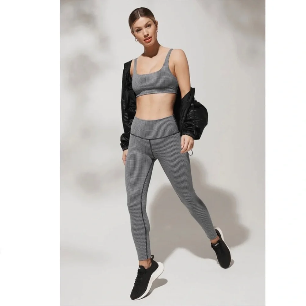 Alo yoga leggins - Picture 2 of 15